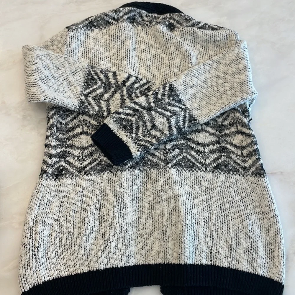 Zara Girls’ Black/White Knit Cardigan- Size 9/10 - Picture 5 of 5